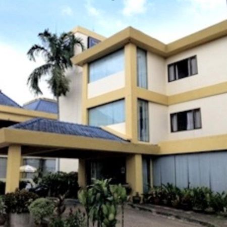 Udon Airport Hotel Udon Thani Esterno foto